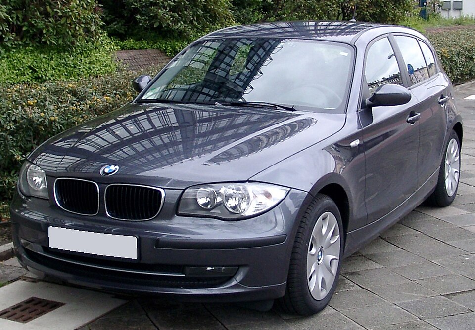 BMW 116i — представитель поколения