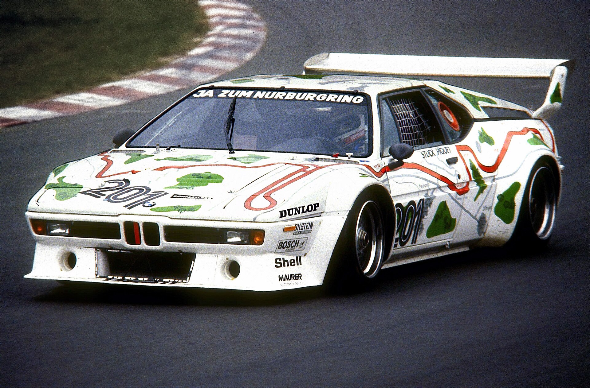 BMW M1 E26 — представитель поколения E26 / E12/E21 / E23/E24